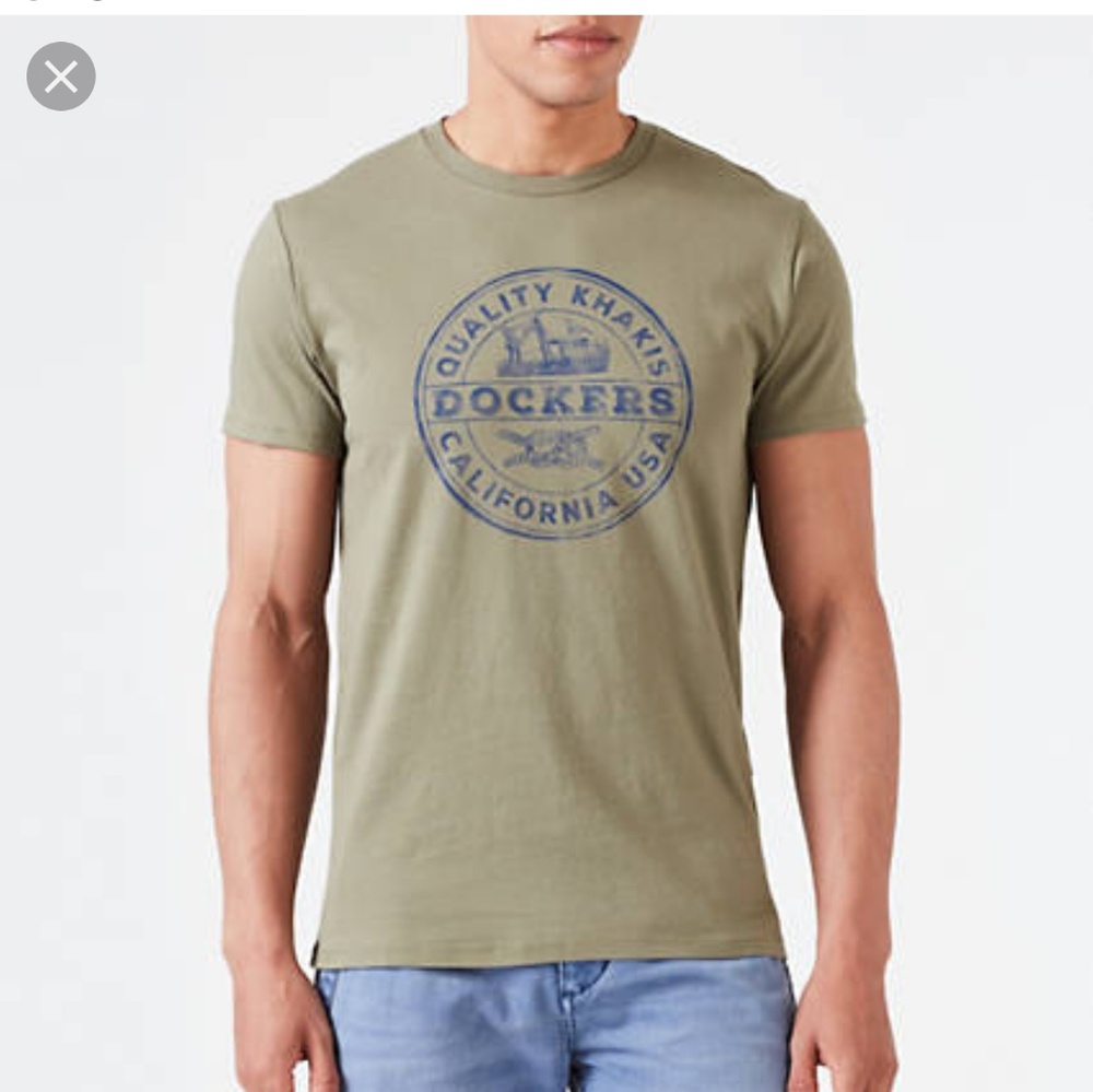 ✨NEW W/TAGS✨Olive Green Dockers Tee with Blue Logo